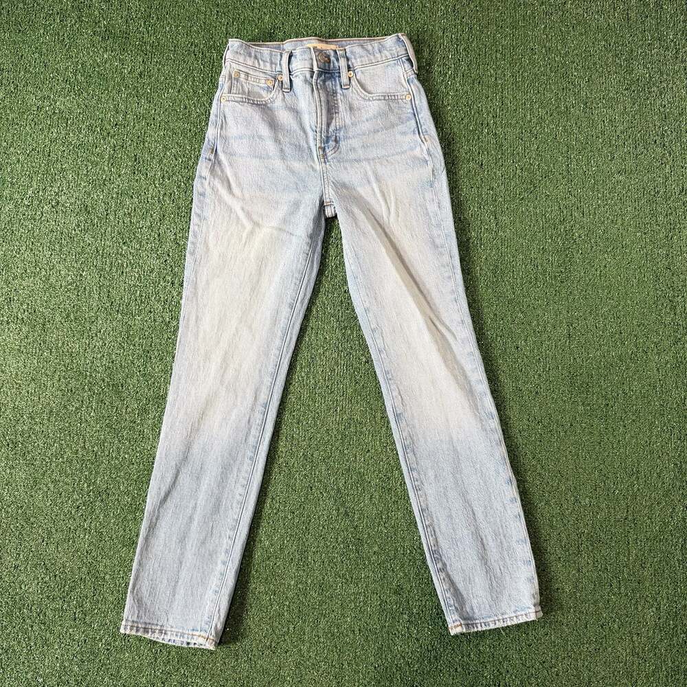 Madewell The Perfect Vintage Straight High-Rise Jeans in Light Wash